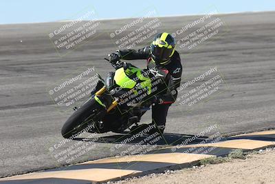 media/Oct-13-2025-Moto Forza (Mon) [[a66d839500]]/3-B Group/Session 2 (Bowl)/